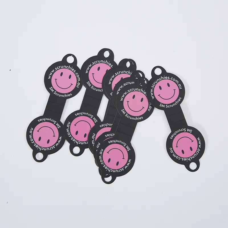 Tại sao nên chọn thiệp vòng cổ có logo cho thương hiệu trang sức của bạn?